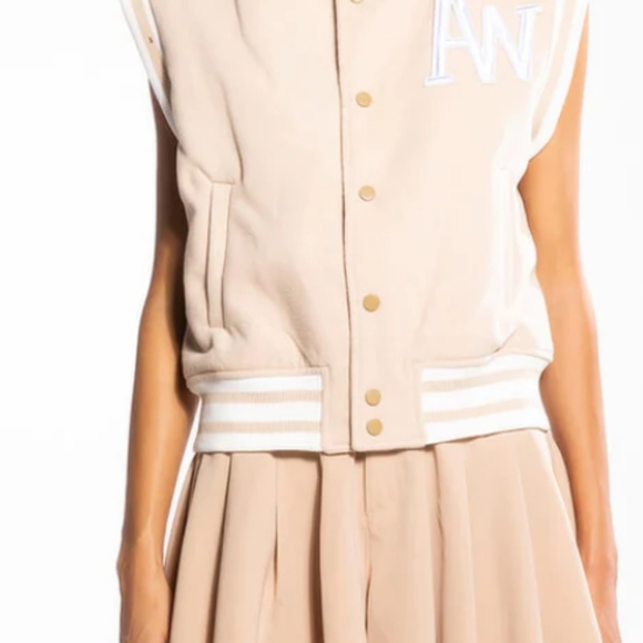 AKIRA LABEL "RUELA PARIS VARSITY VEST"9 - Picture 5 of 8